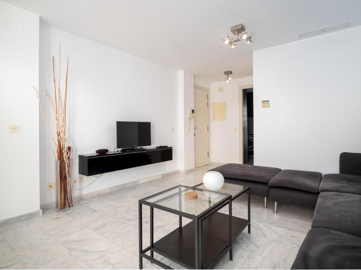 2051-New 3 Bedrooms On Golf 埃斯特波纳 外观 照片