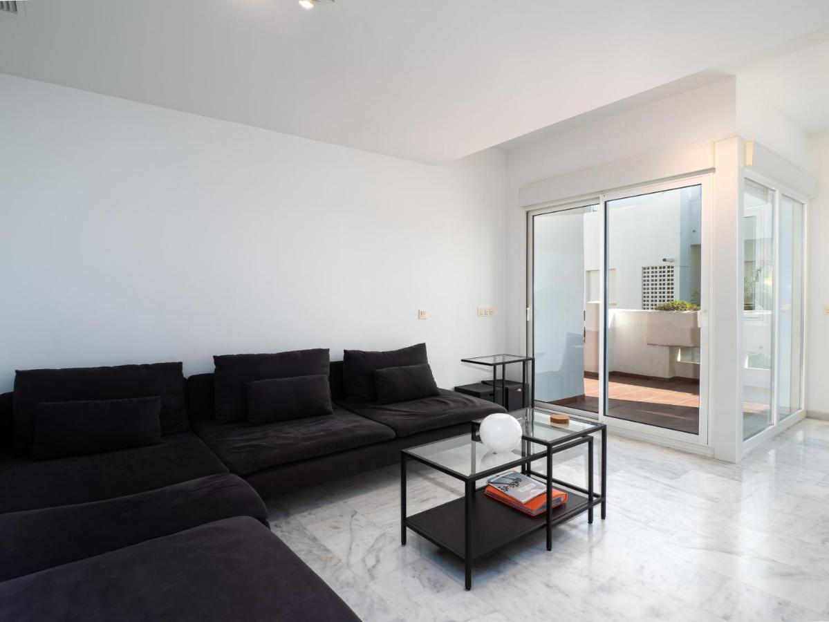 2051-New 3 Bedrooms On Golf 埃斯特波纳 外观 照片
